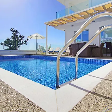 Villa Napa View